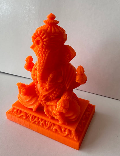 Lord Ganesha idol, Available in multiple sizes and colors